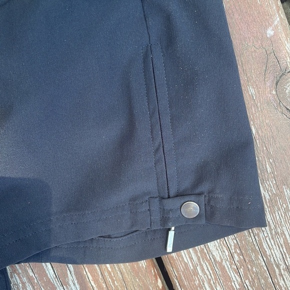 Peck & Peck Lightweight Hiking Activewear Capris - Picture 7 of 8